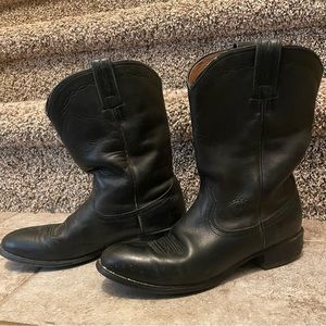 Ariat Women’s Heritage Roper Cowboy Boots